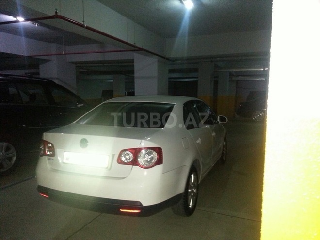 Volkswagen Jetta 2008, 230,000 km - 1.6 l - Bakı