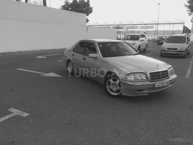 Mercedes C 180 1997, 289,000 km - 1.8 l - Sumqayıt