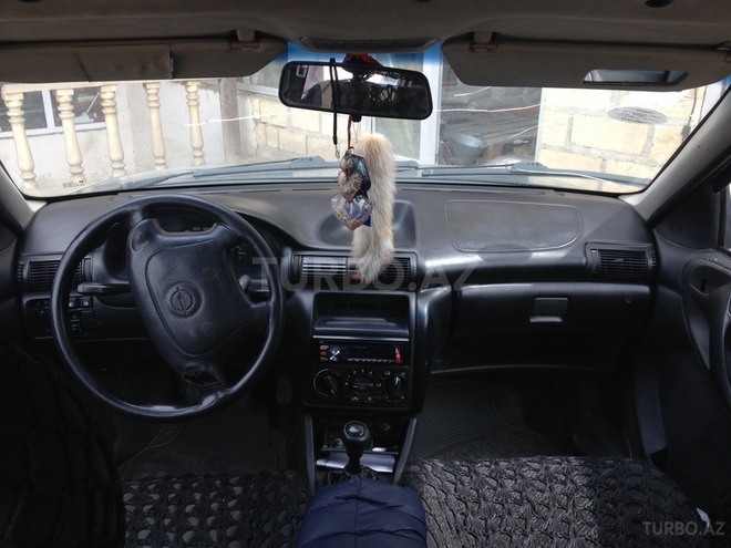 Opel Astra 1997, 417,418 km - 1.6 l - Quba