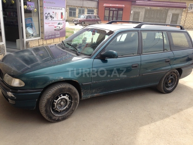 Opel Astra 1997, 417,418 km - 1.6 l - Quba