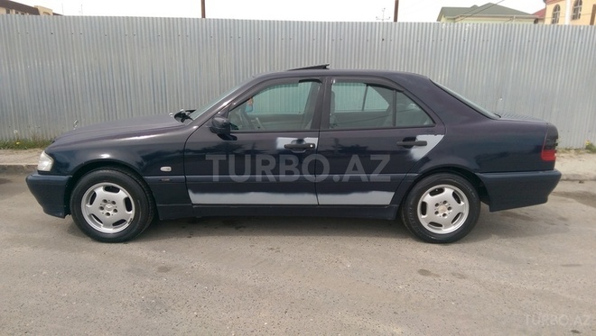 Mercedes C 180 1999, 320,000 km - 1.8 l - Bakı