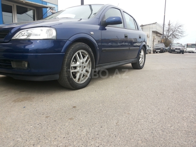 Opel Astra 2003, 193,000 km - 1.6 l - Bakı