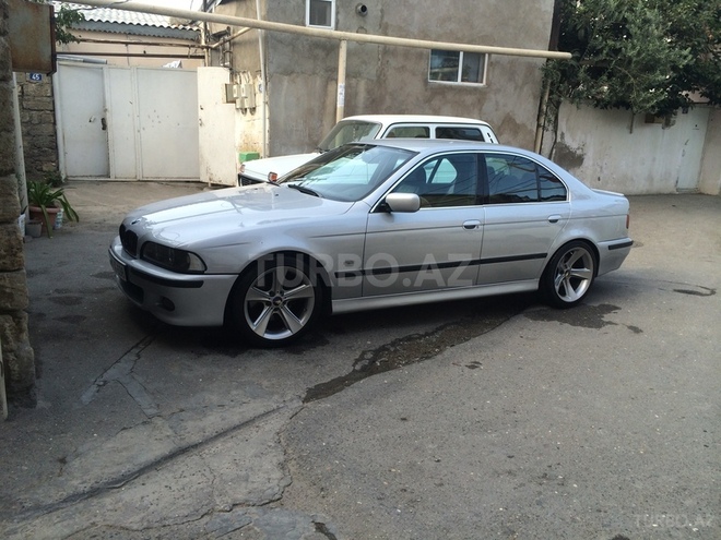 BMW 535 2002, 196,000 km - 3.5 l - Bakı