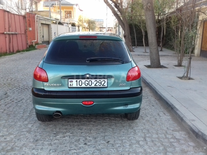 Peugeot 206 2002, 187,000 km - 1.6 l - Bakı