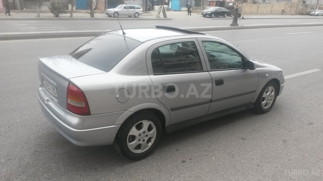 Opel Astra 2000, 130,000 km - 2.0 l - Bakı
