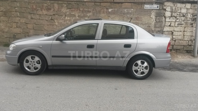 Opel Astra 2000, 130,000 km - 2.0 l - Bakı