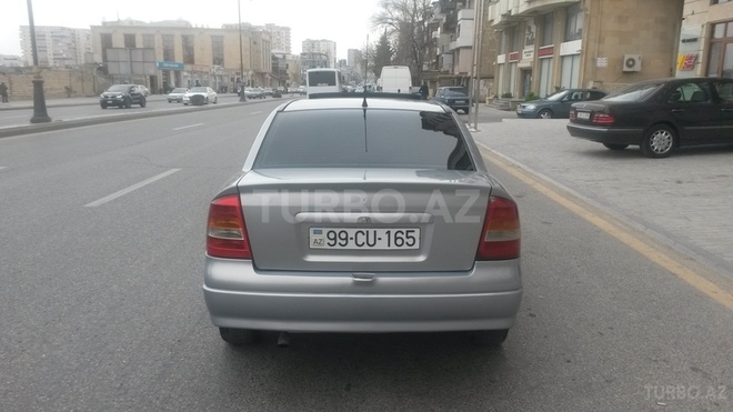 Opel Astra 2000, 130,000 km - 2.0 l - Bakı