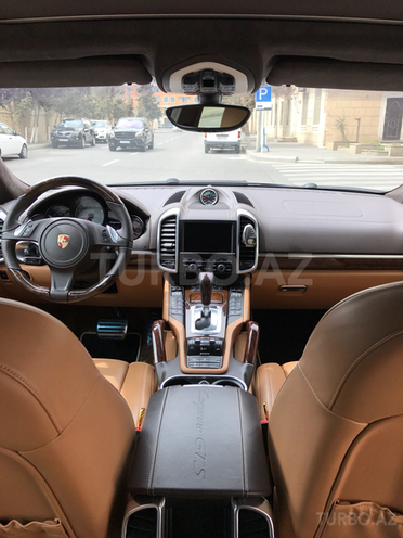 Porsche Cayenne 2013, 39,500 km - 4.8 l - Bakı