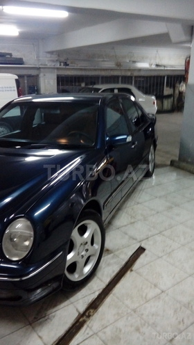 Mercedes E 240 2000, 247,665 km - 2.4 l - Bakı