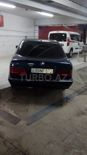 Mercedes E 240 2000, 247,665 km - 2.4 l - Bakı