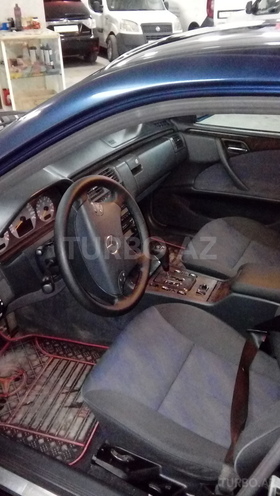 Mercedes E 240 2000, 247,665 km - 2.4 l - Bakı