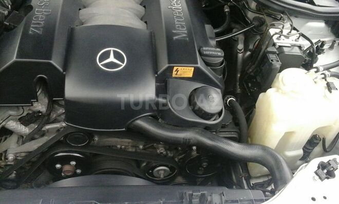 Mercedes E 240 2000, 81,000 km - 2.4 l - Xaçmaz