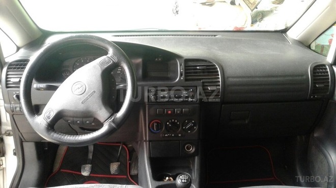 Opel Zafira 1999, 242,000 km - 1.8 l - Xaçmaz