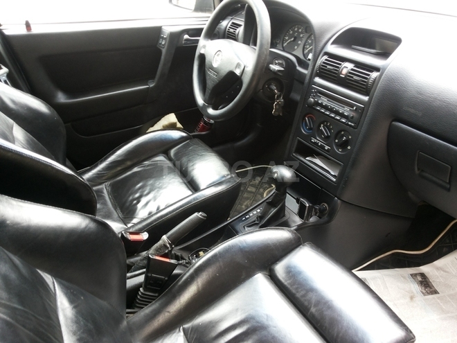 Opel Astra 2003, 195,000 km - 1.6 l - Bakı