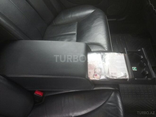Mercedes E 240 2000, 81,000 km - 2.4 l - Xaçmaz