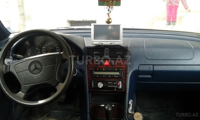 Mercedes C 200 1998, 236,000 km - 2.0 l - Bakı