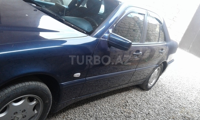 Mercedes C 200 1998, 236,000 km - 2.0 l - Bakı