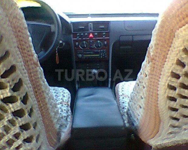 Mercedes C 220 1997, 250,000 km - 2.2 l - Bakı
