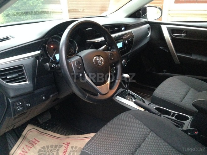 Toyota Corolla 2013, 77,450 km - 1.6 l - Bakı