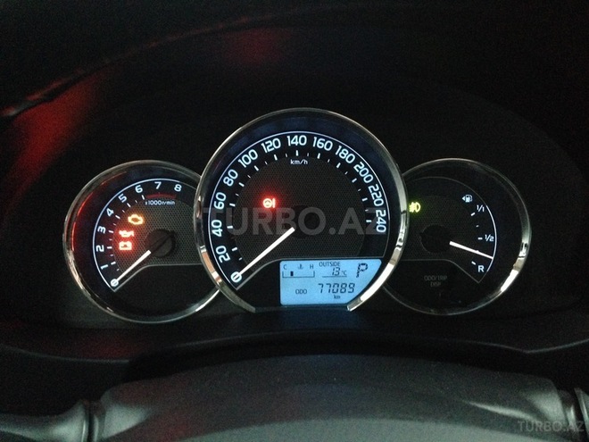 Toyota Corolla 2013, 77,450 km - 1.6 l - Bakı
