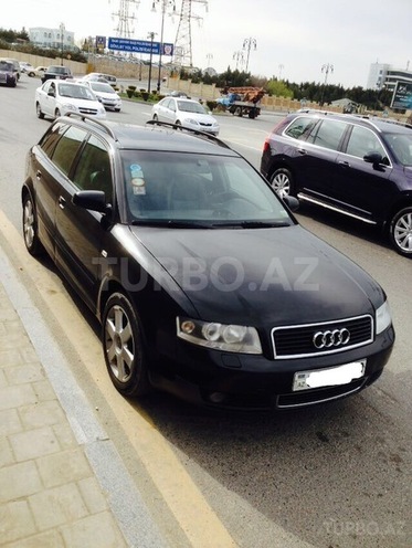 Audi A4 2003, 205,000 km - 1.8 l - Bakı