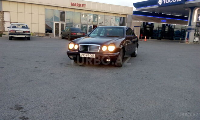 Mercedes E 280 1998, 205,350 km - 0.3 l - Sumqayıt