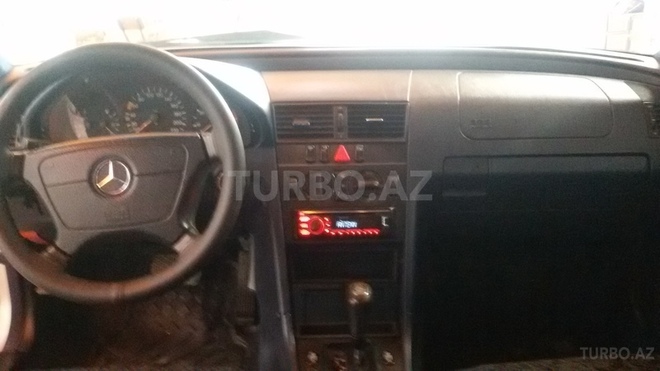 Mercedes C 220 2000, 221,363 km - 2.2 l - Gəncə