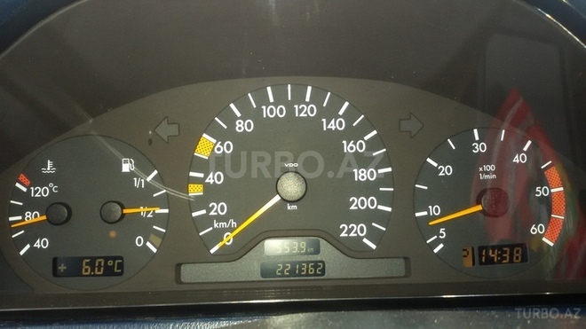 Mercedes C 220 2000, 221,363 km - 2.2 l - Gəncə