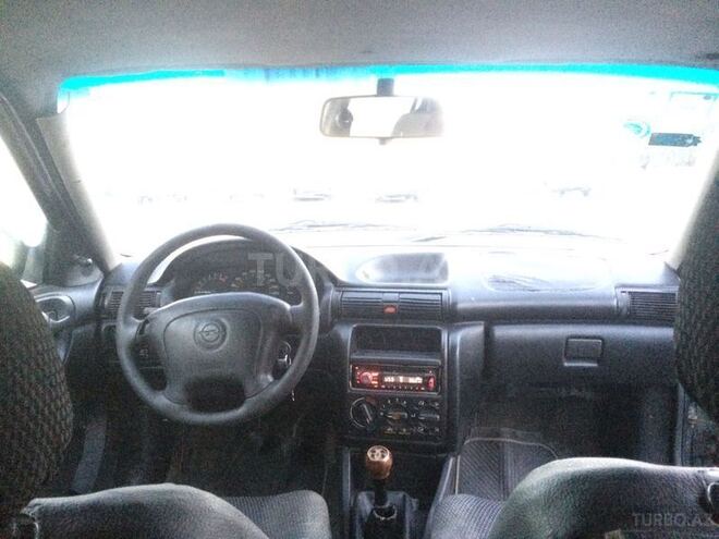 Opel Astra 1997, 250,000 km - 1.6 l - Bakı