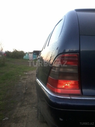Mercedes C 220 1999, 300,508 km - 2.2 l - Astara