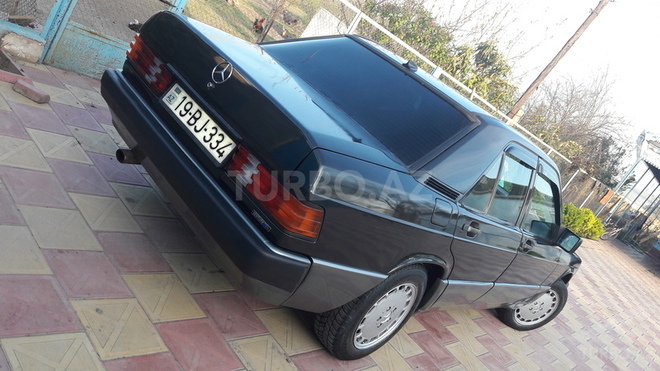 Mercedes 190 1991, 1,000,000 km - 1.8 l - Bərdə