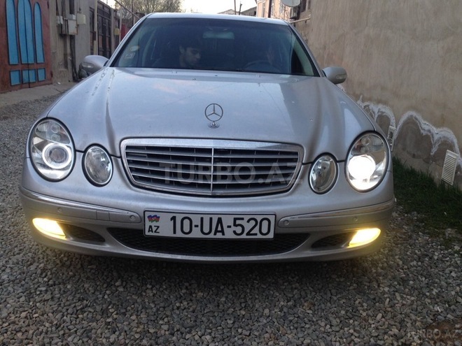 Mercedes E 320 2001, 267,000 km - 3.2 l - Bakı