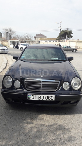 Mercedes E 200 2000, 264,000 km - 2.2 л - Bakı