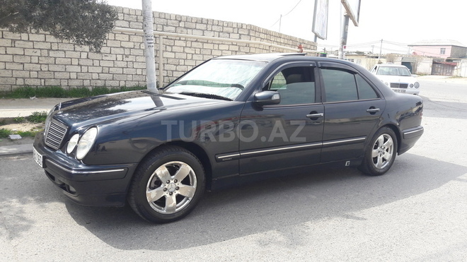 Mercedes E 200 2000, 264,000 km - 2.2 л - Bakı