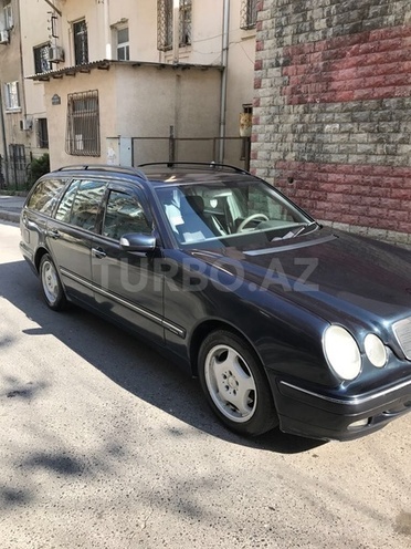 Mercedes E 220 2000, 340,000 km - 2.2 l - Bakı