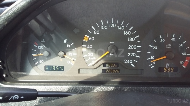 Mercedes C 180 1999, 225,000 km - 1.8 l - Bakı