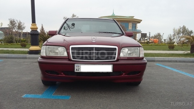 Mercedes C 240 1999, 256,000 km - 2.4 l - Sumqayıt