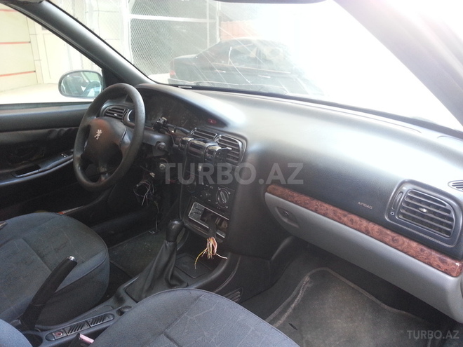 Peugeot 406 2002, 300,000 km - 1.8 л - Bakı