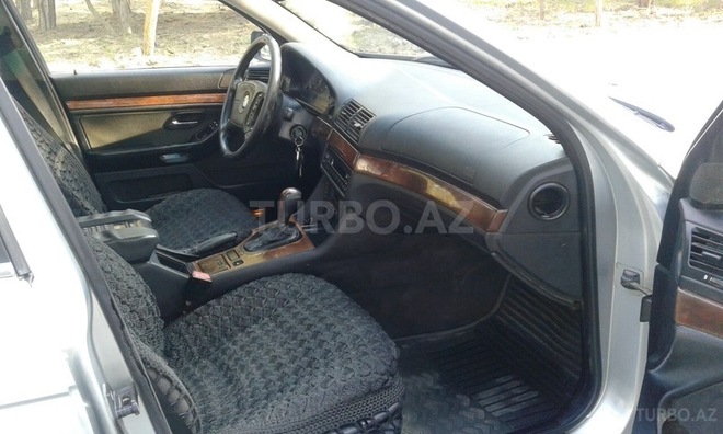BMW 523 1996, 298,000 km - 2.5 l - Sumqayıt