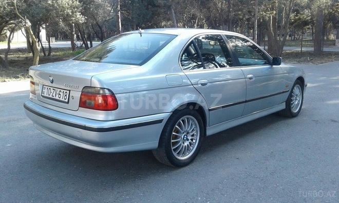 BMW 523 1996, 298,000 km - 2.5 l - Sumqayıt