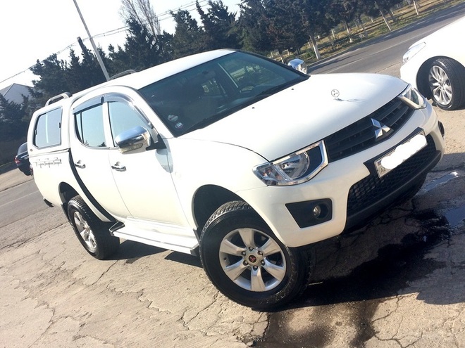 Mitsubishi L200 2014, 77,619 km - 2.5 l - Bakı