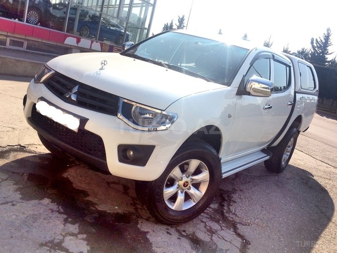 Mitsubishi L200 2014, 77,619 km - 2.5 l - Bakı