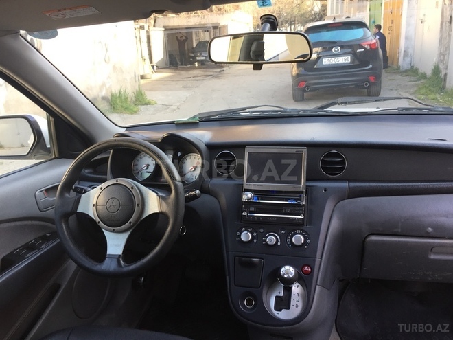 Mitsubishi Airtrek 2001, 256,000 km - 2.0 l - Bakı