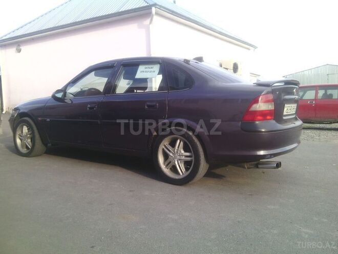 Opel Vectra 1996, 351,742 km - 1.8 l - Zaqatala