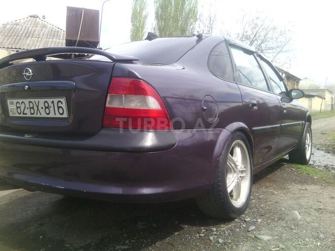 Opel Vectra 1996, 351,742 km - 1.8 l - Zaqatala
