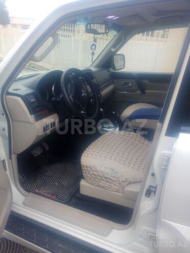 Mitsubishi Pajero 2007, 200,000 km - 3.0 л - Bakı