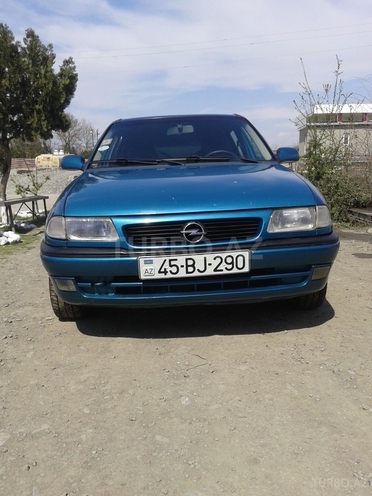 Opel Astra 1995, 400,000 km - 2.0 л - Qəbələ