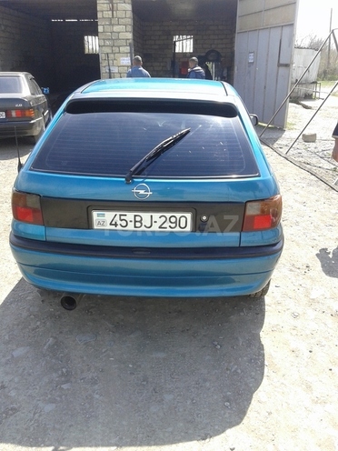 Opel Astra 1995, 400,000 km - 2.0 л - Qəbələ