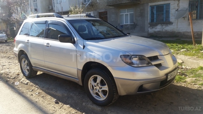 Mitsubishi Outlander 2002, 183,000 km - 2.4 l - Xaçmaz