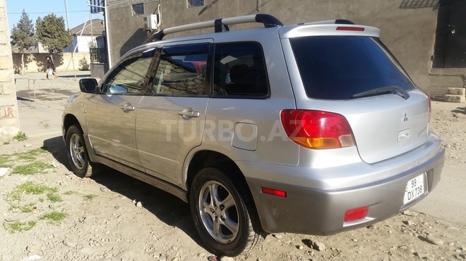 Mitsubishi Outlander 2002, 183,000 km - 2.4 l - Xaçmaz